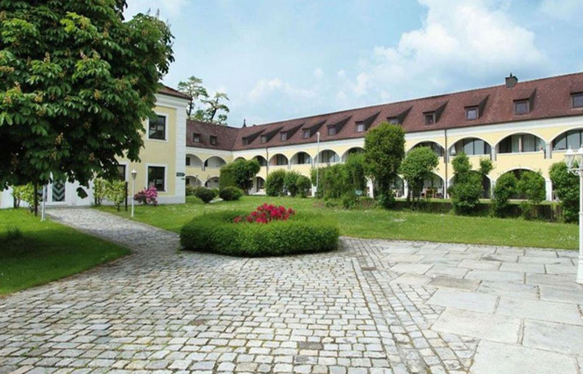 Schloss Kirchham Bagian luar foto